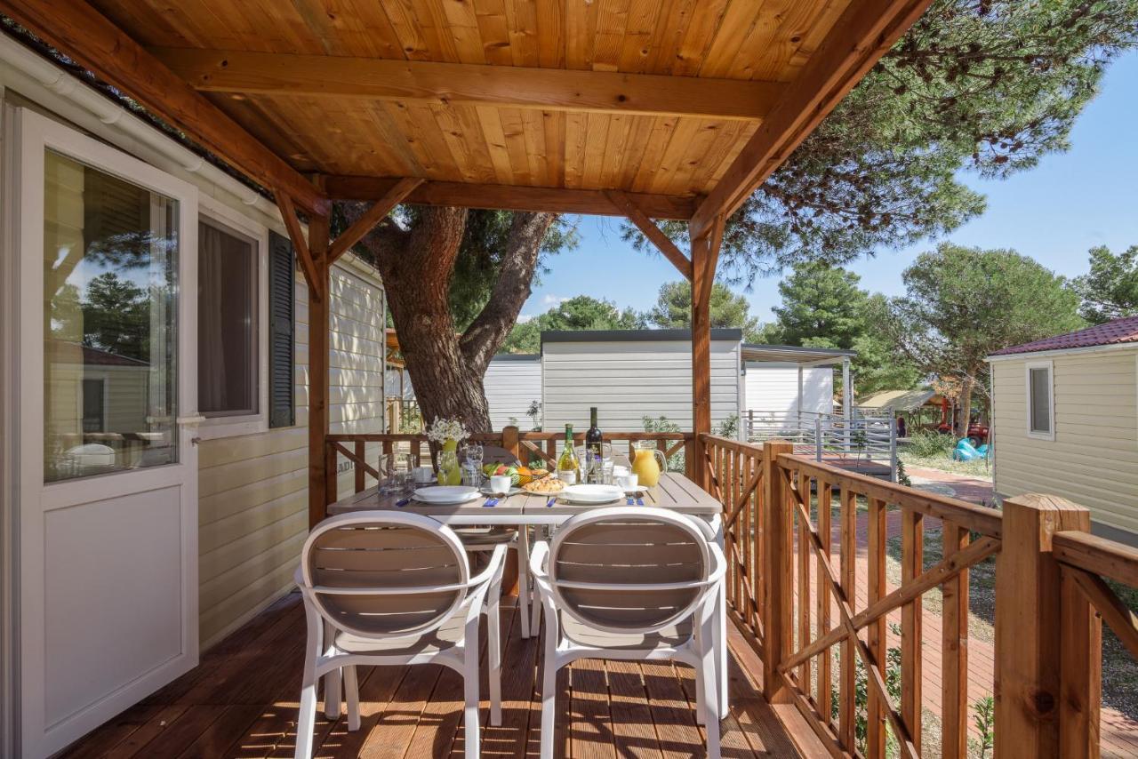 Salve Croatia Mobile Homes In Amadria Park Trogir Seget Vranjica Exterior photo
