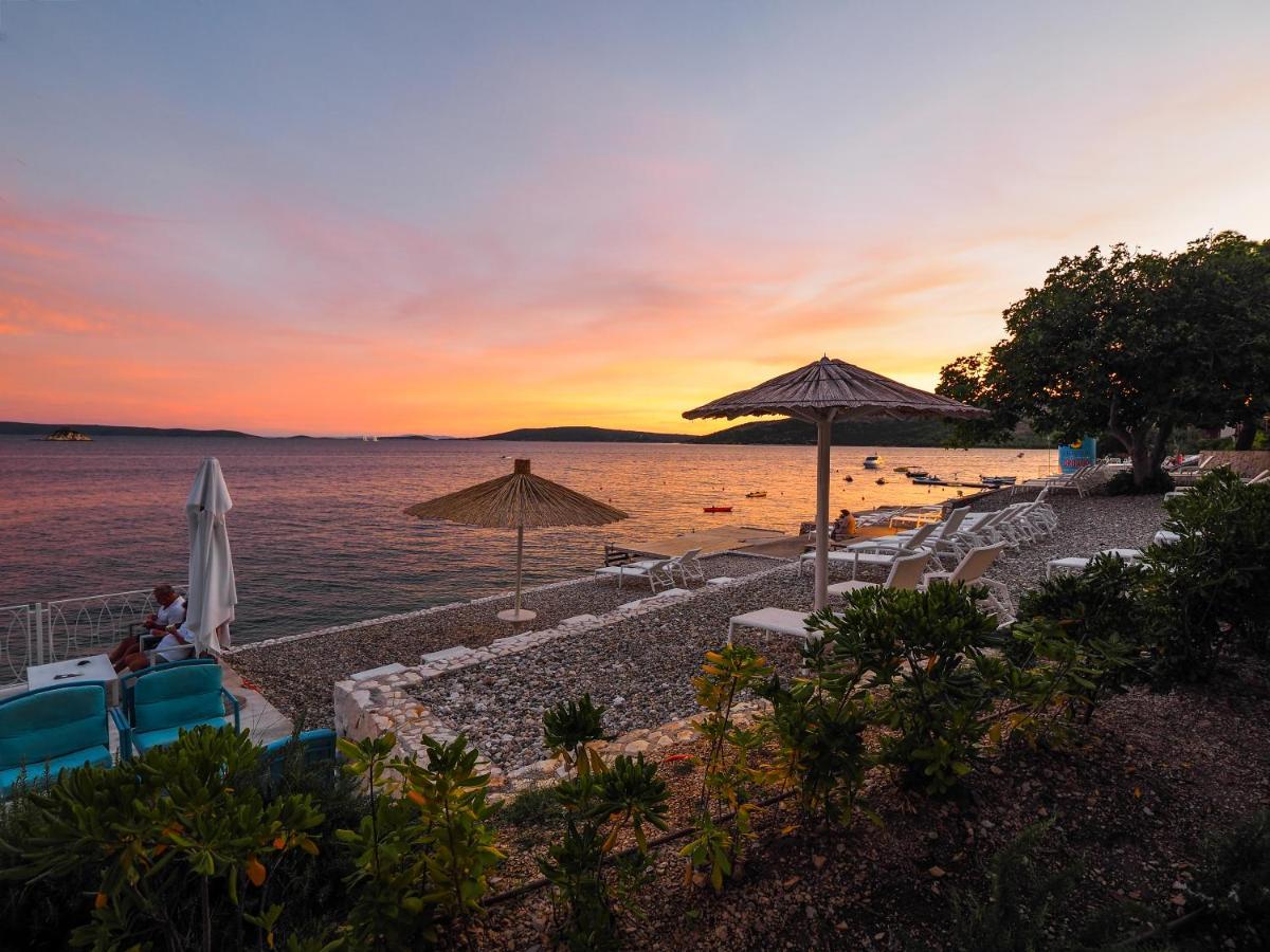 Salve Croatia Mobile Homes In Amadria Park Trogir Seget Vranjica Exterior photo